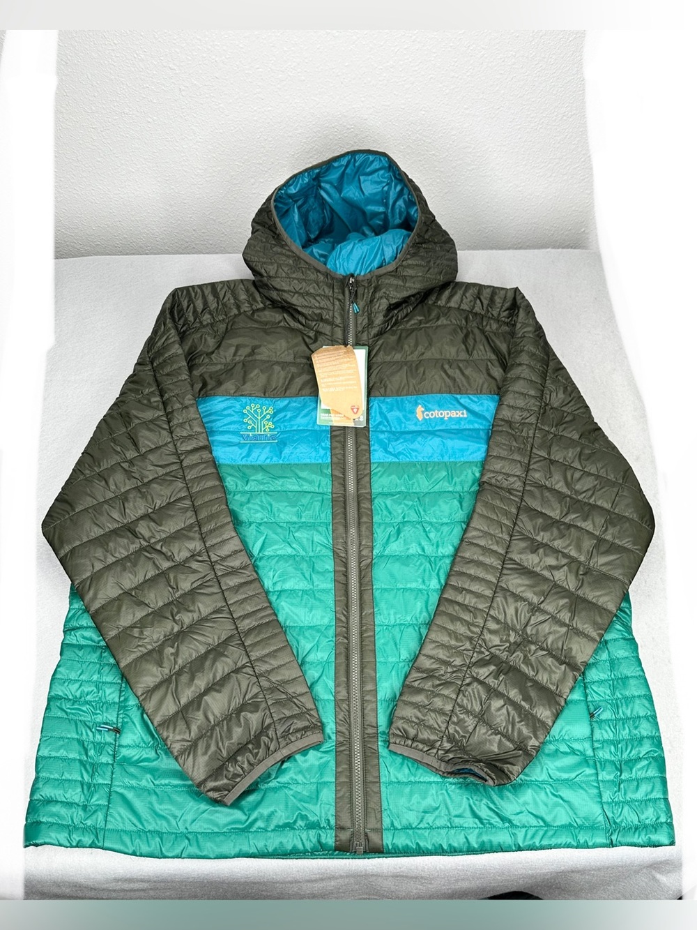 Cotopaxi Men’s Capa Insulated Hooded Jacket